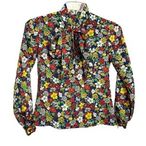 Vintage 70s retro long sleeve blouse w/ oversize with bow, floral print MOD top